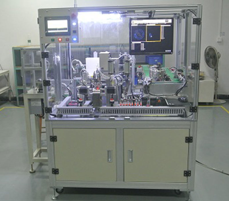 按钮自动组装设备